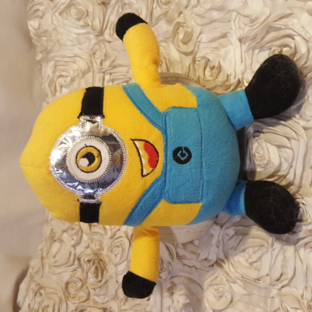 Despicable Me Minion Plush Toy - One-eyed Minion Stuffed Character.